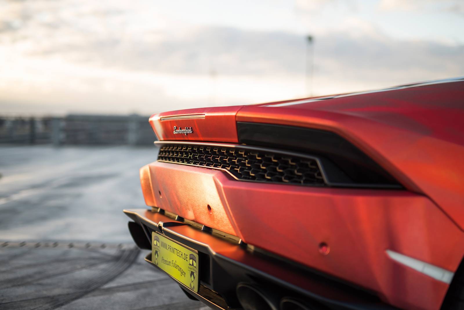 Lamborghini Huracan облаченный в триколор от Print Tech